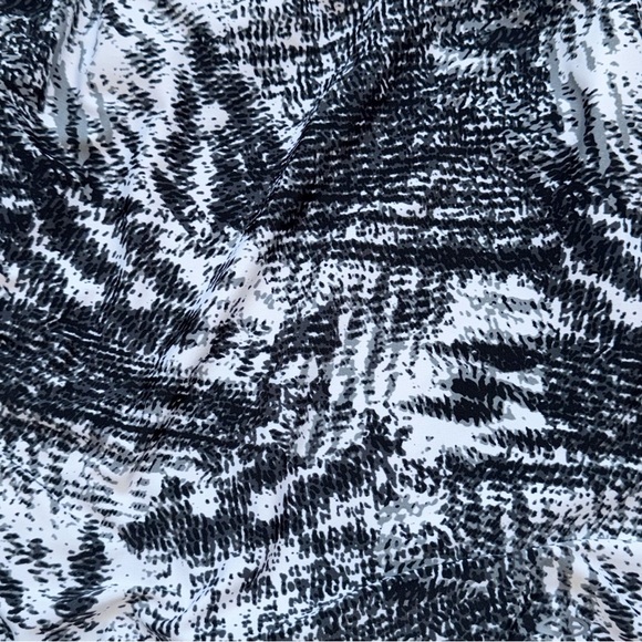 Champion Black and White One Piece Swimwear size Large women’s - Picture 4 of 10